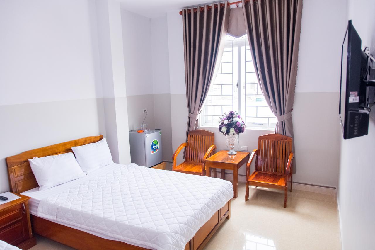 Hoang Thinh Hotel Tỉnh Kontum Екстериор снимка