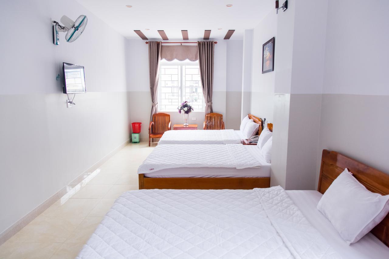 Hoang Thinh Hotel Tỉnh Kontum Екстериор снимка