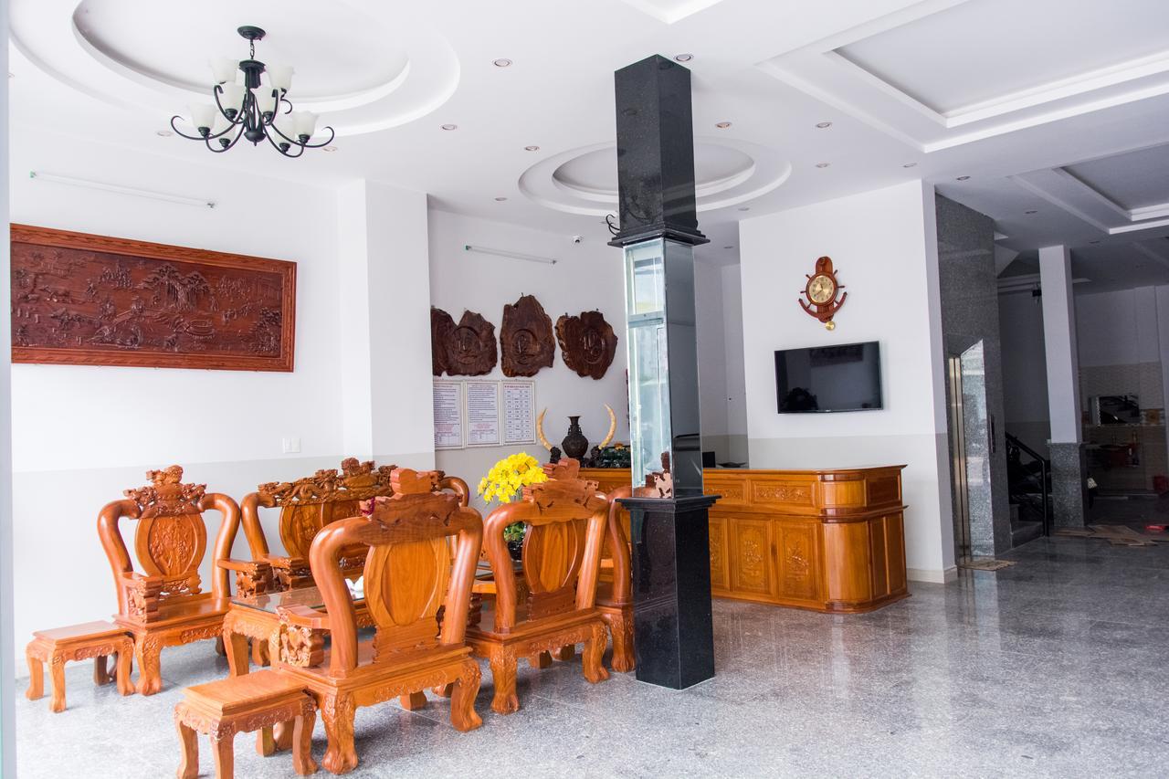 Hoang Thinh Hotel Tỉnh Kontum Екстериор снимка